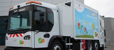 Electric refuse truck
