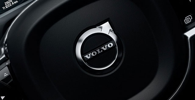 Volvo XC90 badge