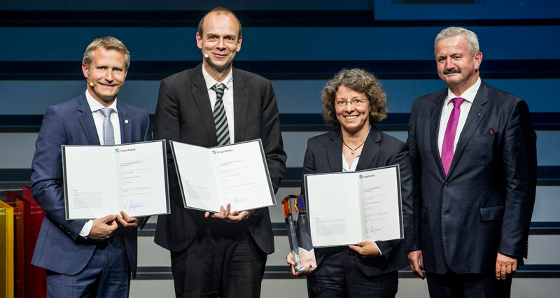 award ceremony of the Joseph-von-Fraunhofer-Award for the project “RUBIN – Industrialization of dandelion rubber“