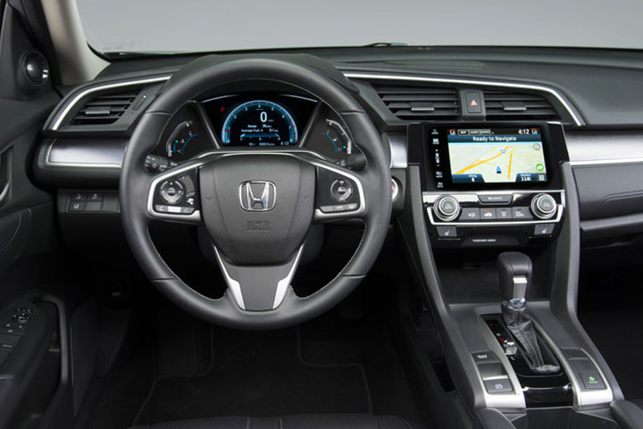 2016 Honda Civic Sedan Touring (interior)