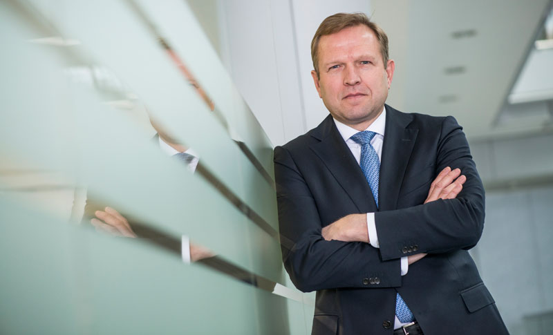 Alain Uyttenhoven, Lexus