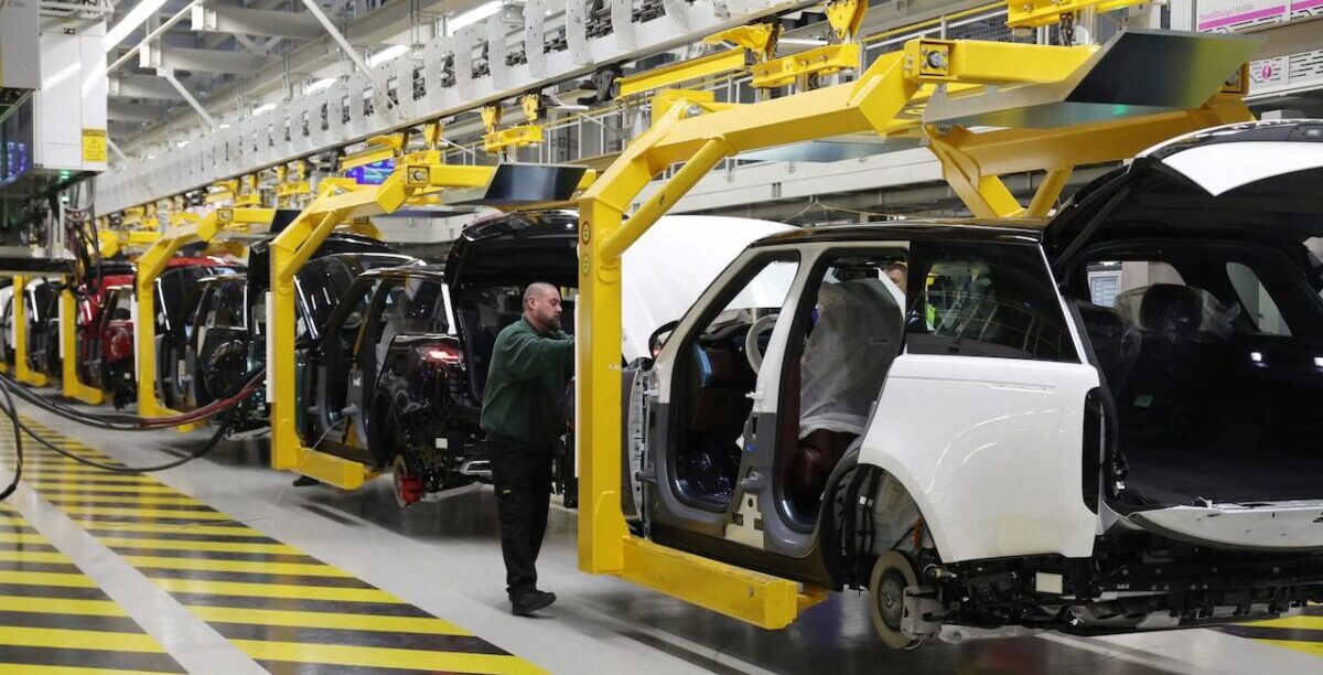 Iran conflict drives up auto prices in India as costs bite