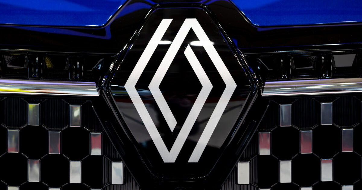 Renault cuts up to 2,400 engineers in ‘China speed’ campaign