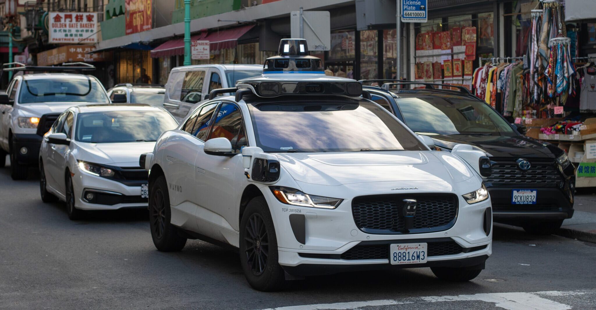 waymo robotaxi