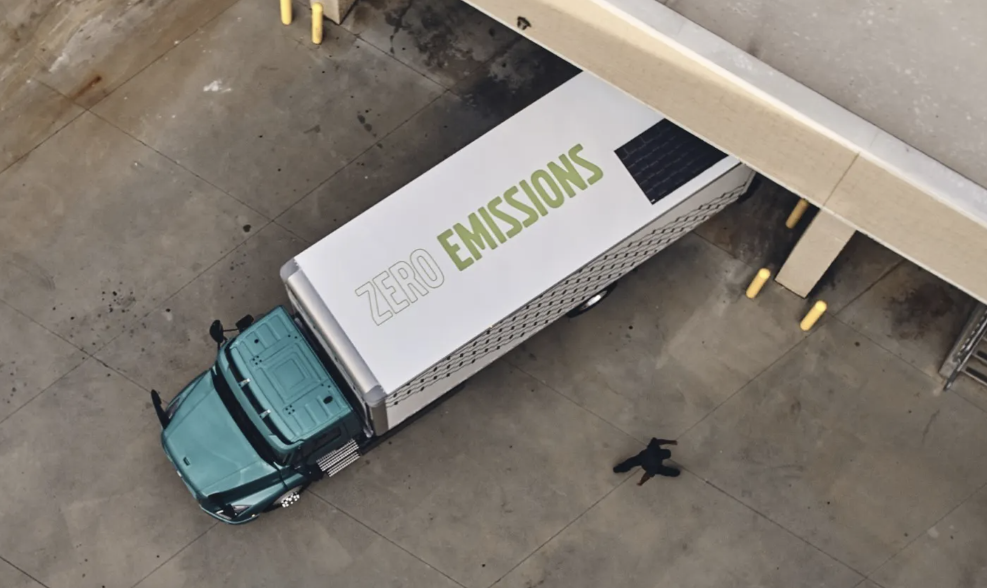 Volvo VNR Electric