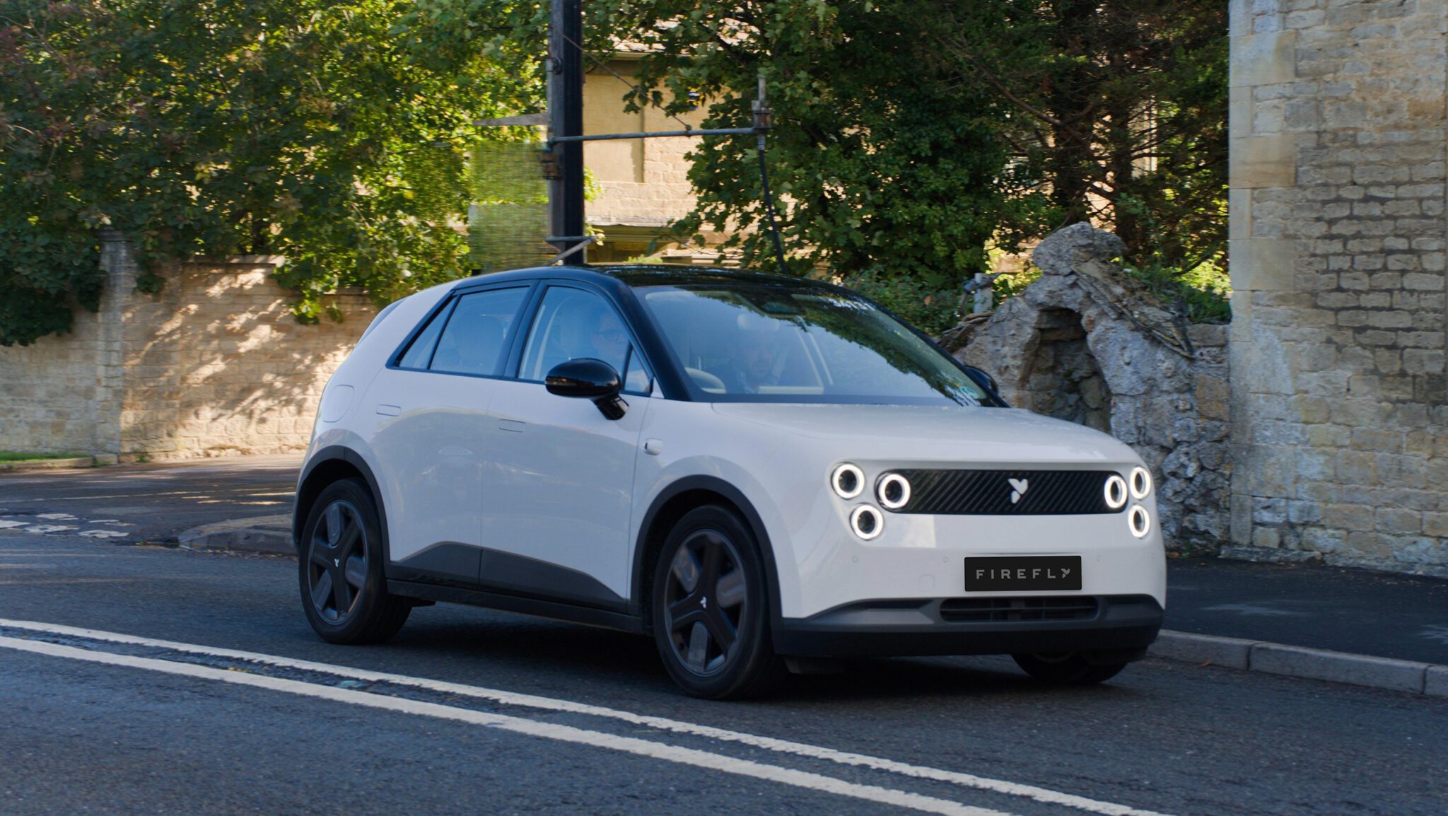 Nio’s firefly starts right-hand drive production