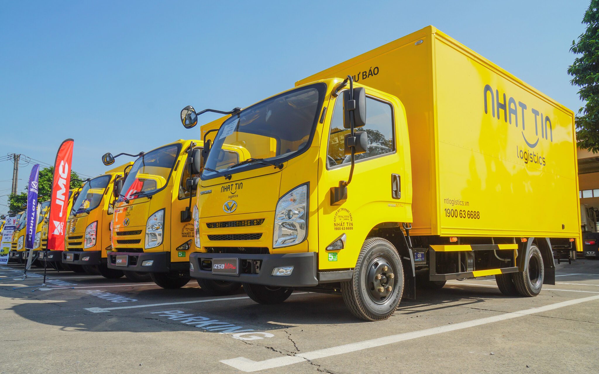 Nhat Tin Logistics takes second batch of JMCG trucks