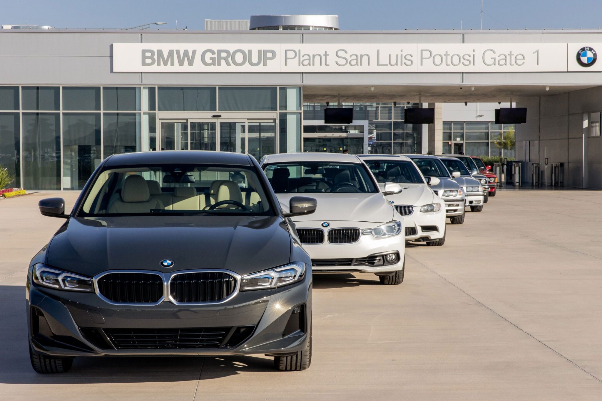 BMW marks 50 years of 3 Series production
