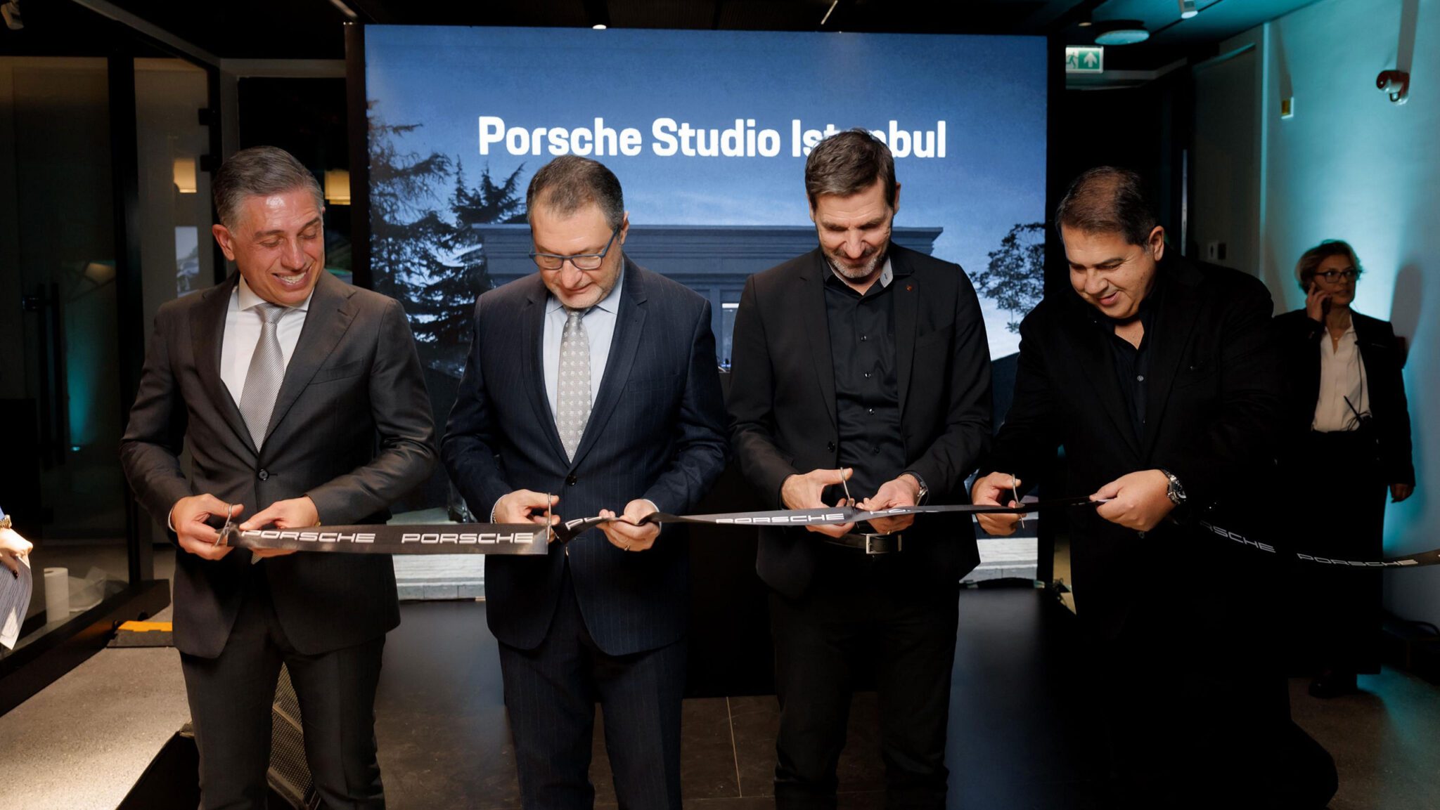 Istanbul Studio marks Cayenne Electric Turkey debut