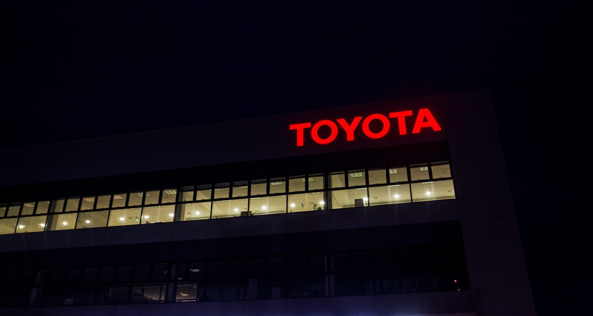 Elliott digs in as Toyota Industries standoff intensifies