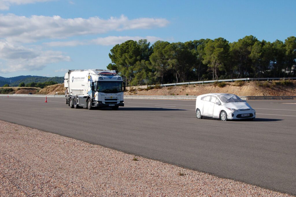 Scania and Volvo earn five stars in Euro NCAP tests插图