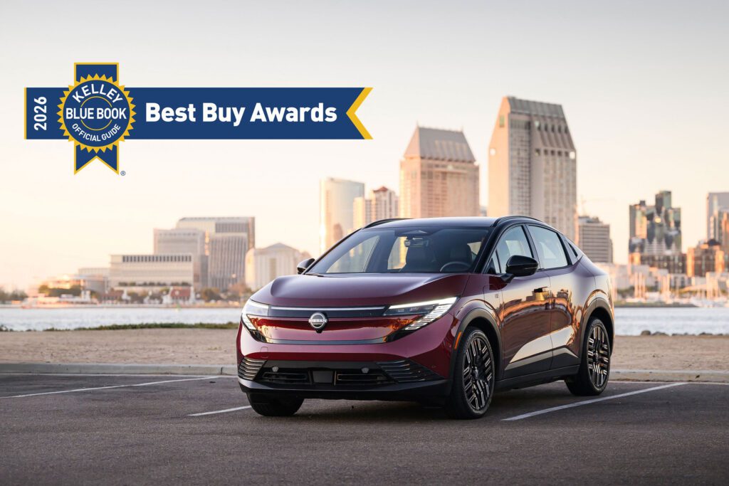 Nissan Leaf wins two Kelley Blue Book awards插图