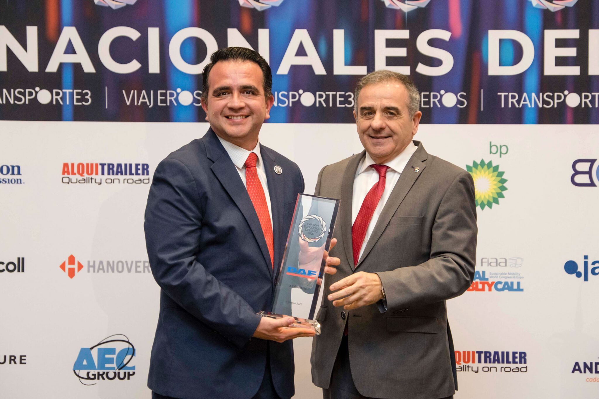 DAF XF Electric wins Eco-Friendly Truck of the Year