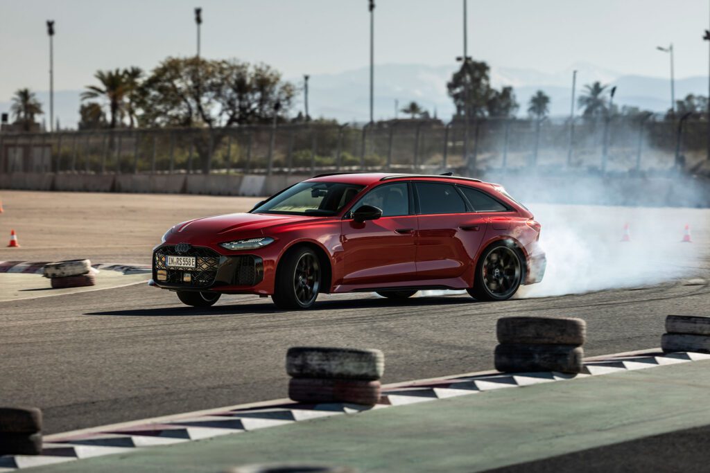 Audi RS 5 plug-in hybrid tested on Morocco roads插图