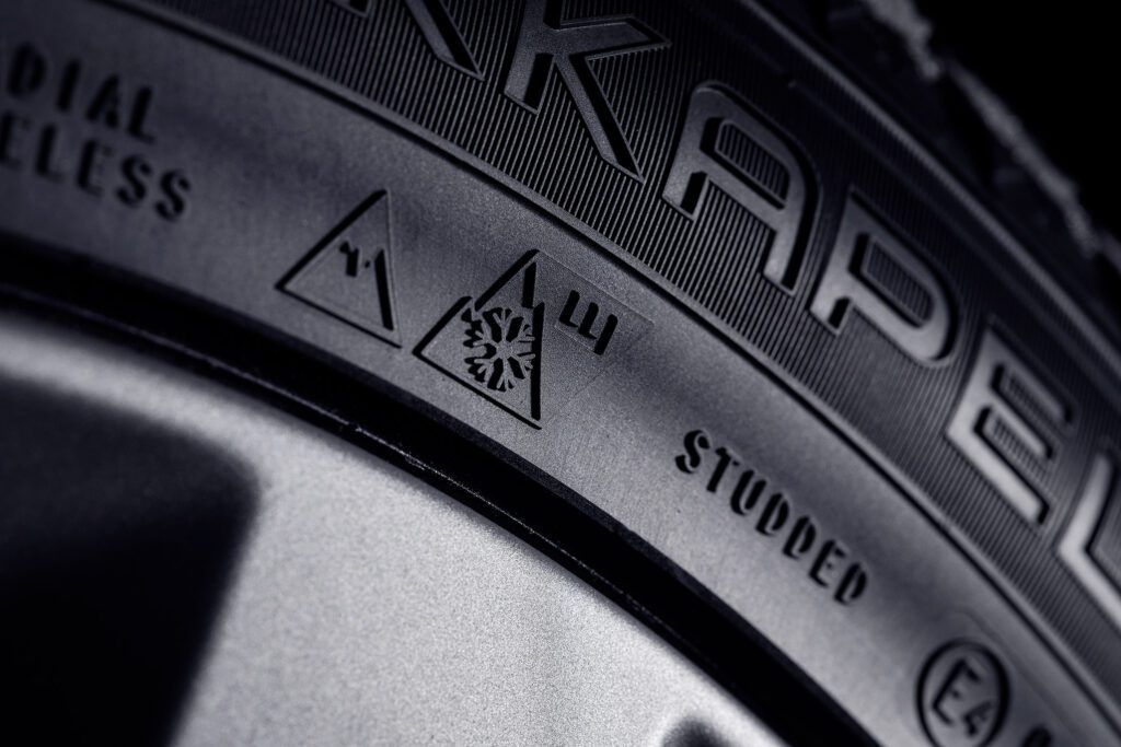 Nokian launches tyre with temperature-adaptive studs插图