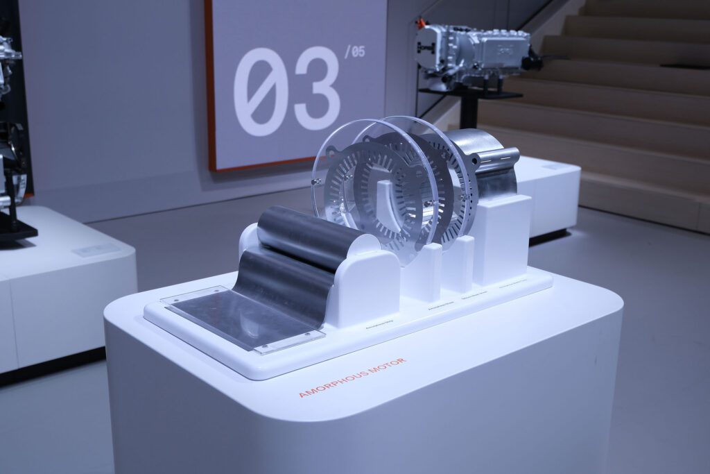 Horse Powertrain unveils high-efficiency hybrid motor插图