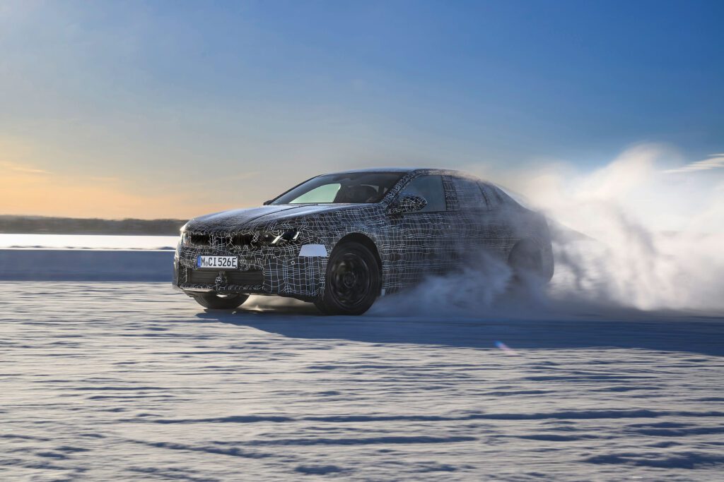 BMW i3 undergoes winter testing ahead of March premiere插图