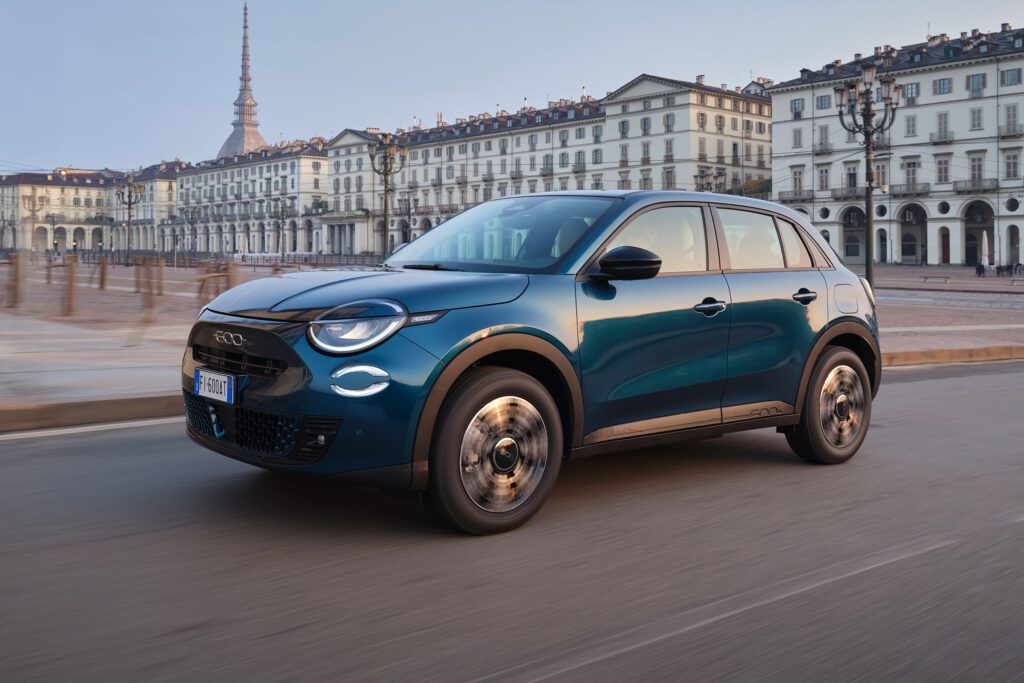 Fiat 600 gains turbocharged ICE variant with manual gearbox插图