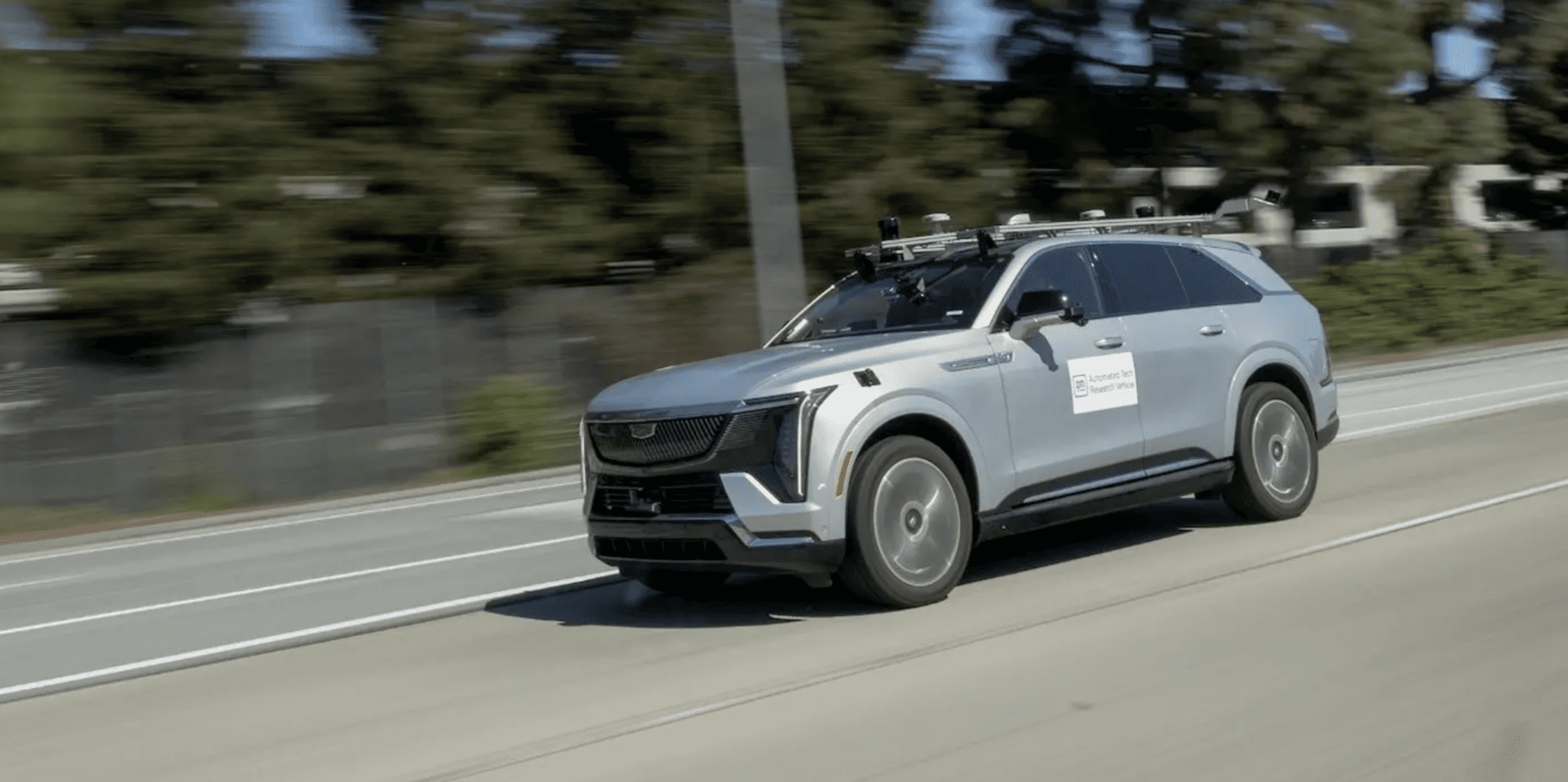 GM begins highway testing of eyes-off self-driving system插图