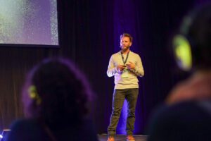 Mazda Motor Europe automates multilingual feedback analysis插图