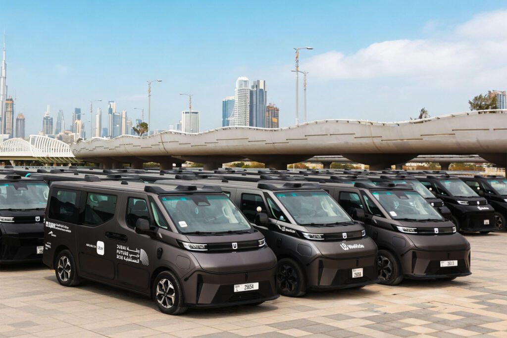 WeRide and Uber launch driverless robotaxi service in Dubai插图