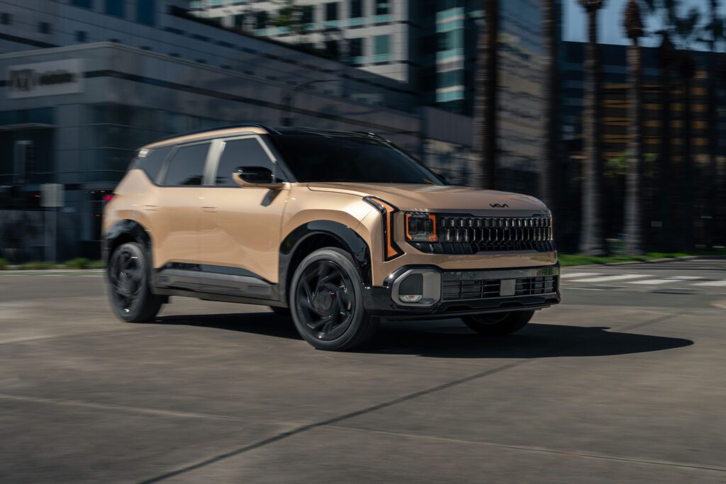 Kia unveils second-generation Seltos with hybrid option插图