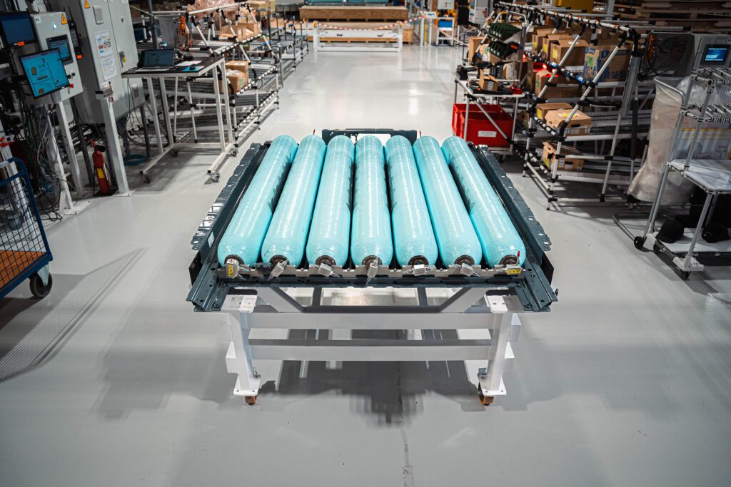 BMW reveals flat hydrogen storage for iX5 Hydrogen插图