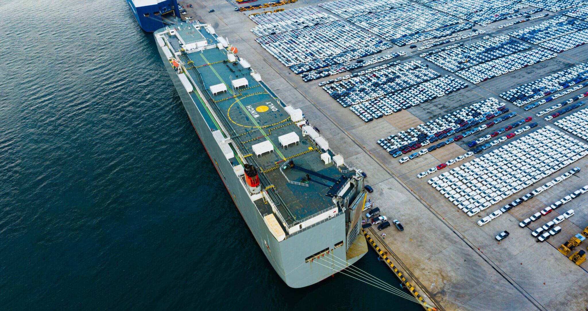 Democrats urge Trump to keep China car ban as summit looms