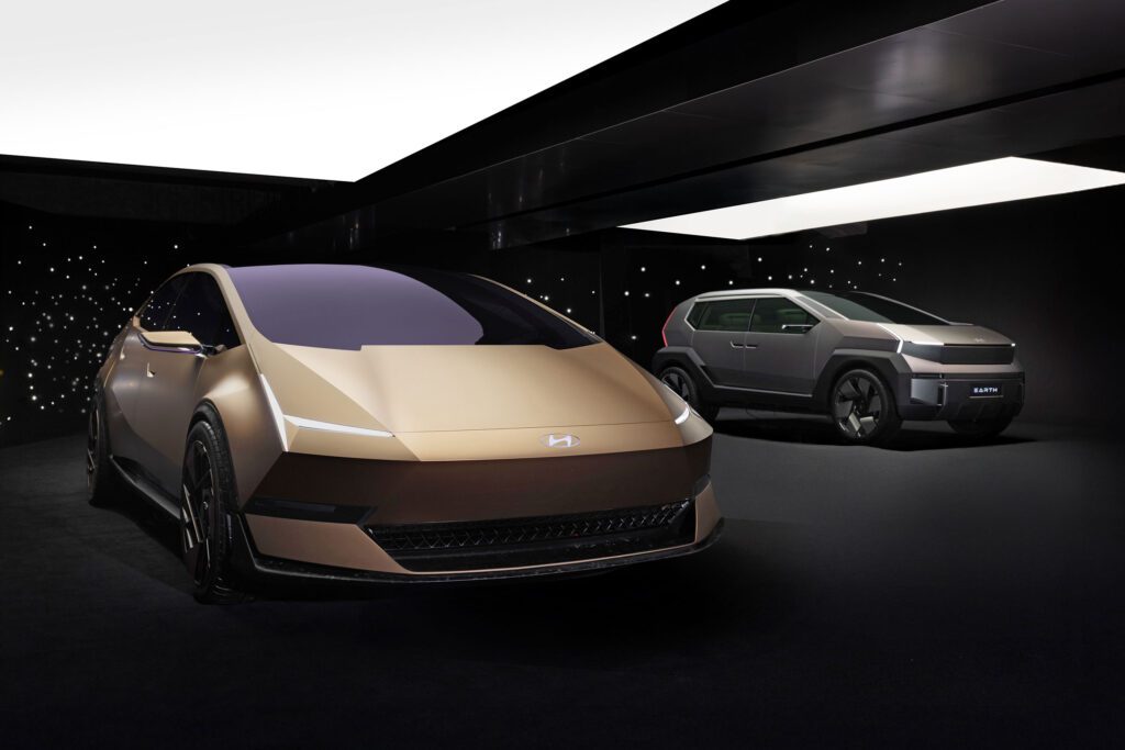 Hyundai launches Ioniq brand in China with two concepts插图