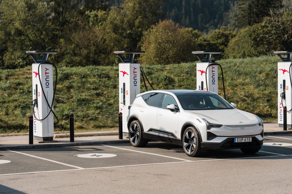 Polestar 3 gains 800V architecture and 350kW charging插图