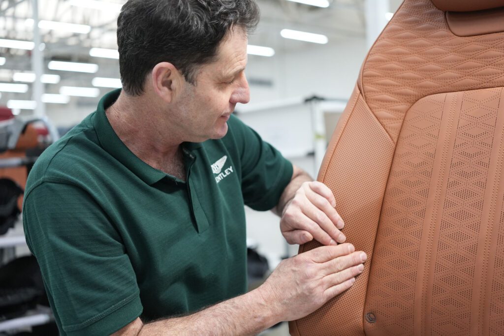 Bentley reinforces supply chain standards under Beyond100+插图