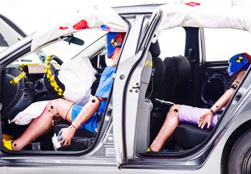 Nissan Sentra earns top IIHS safety rating for 2026插图