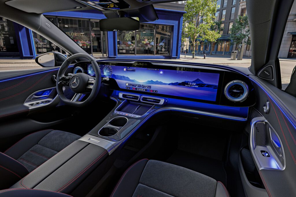 Mercedes-Benz details electric C-Class interior插图
