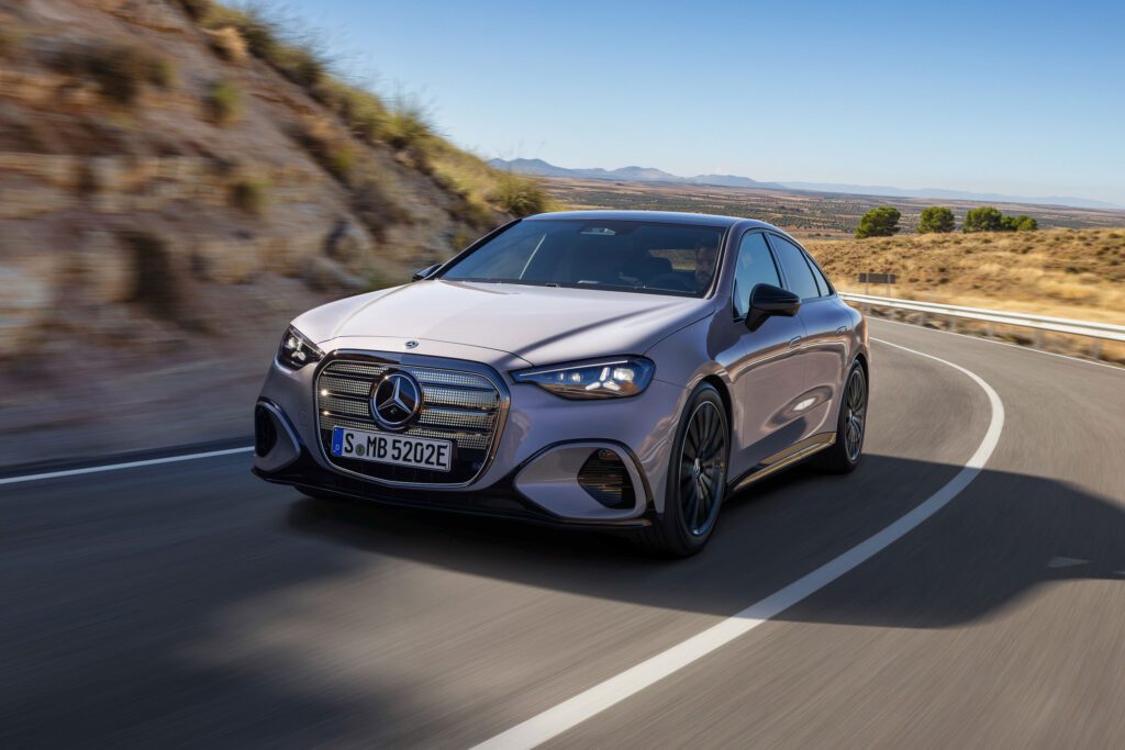 Mercedes launches electric C-Class with 762km range插图