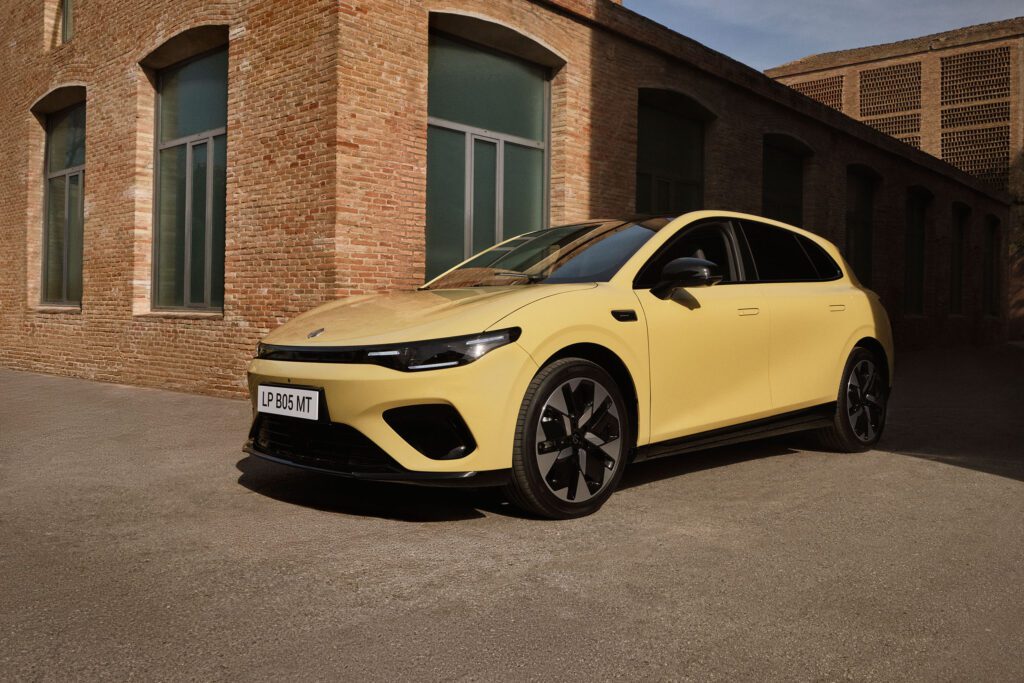 Leapmotor debuts B05 electric model at Poznań show插图