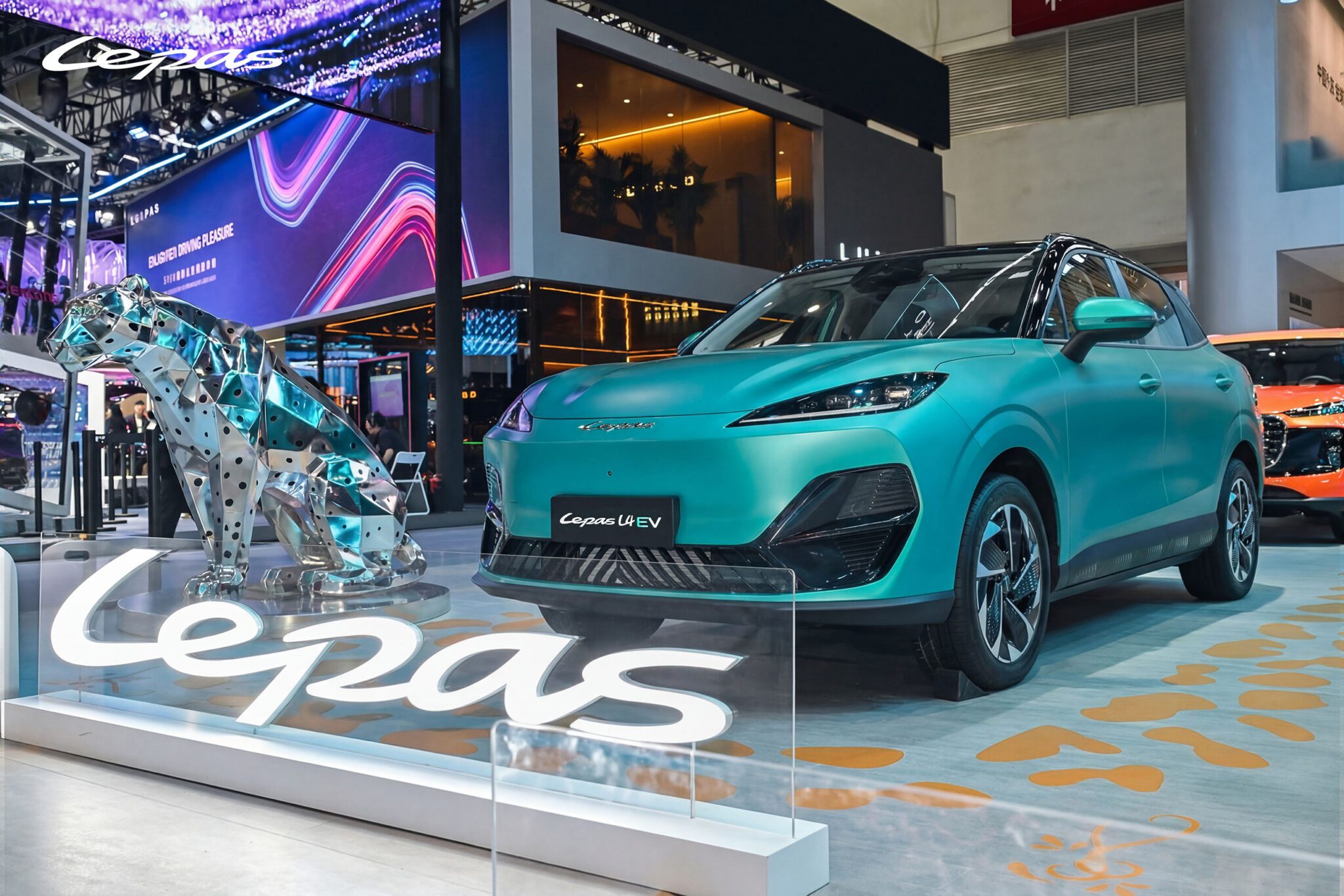lepas-debuts-l4-l6-and-l6-phev-at-auto-china-2026-automotive-world