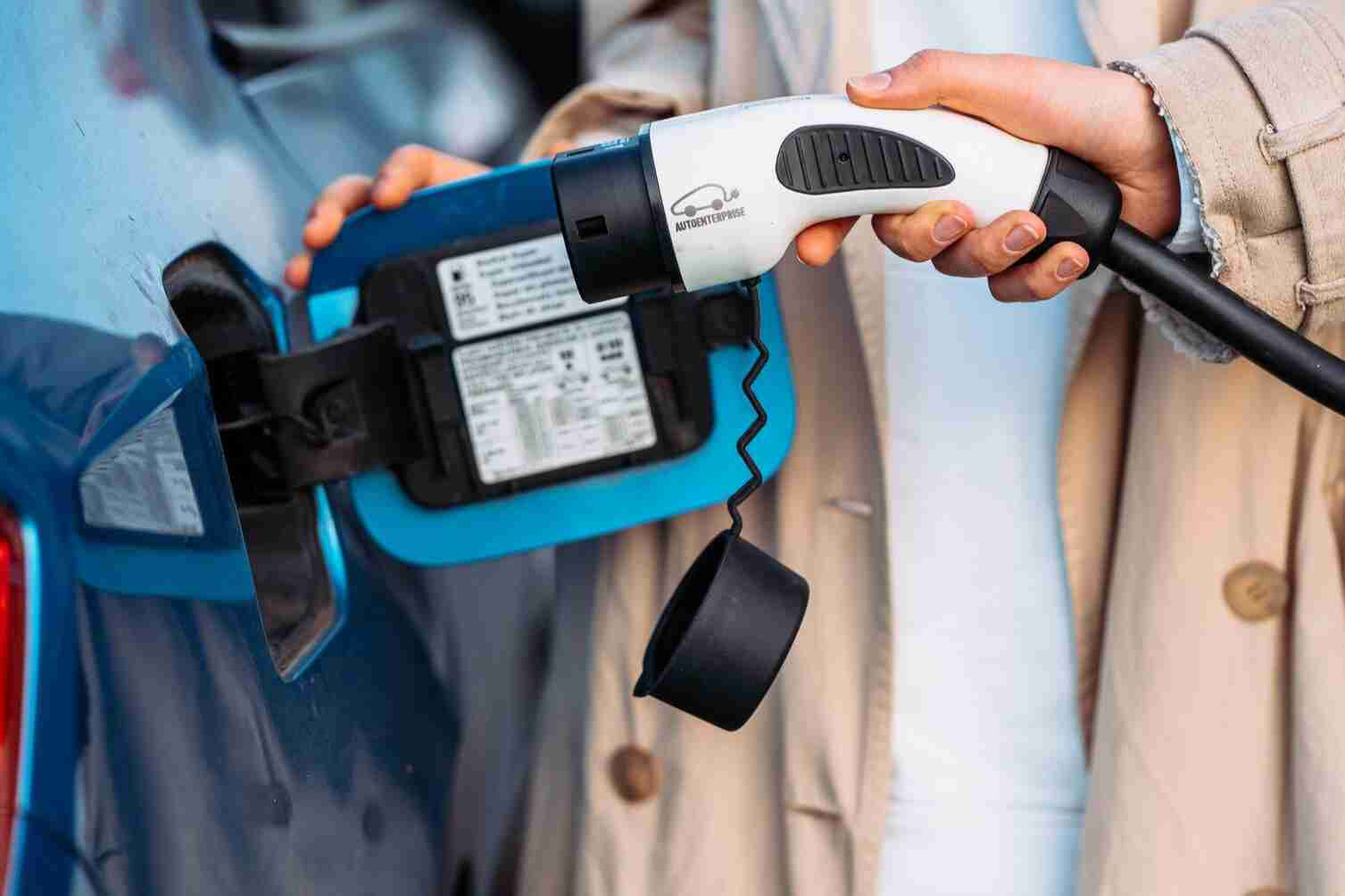 AmpUp adds KlooBot AI charger diagnostics to EV Cloud
