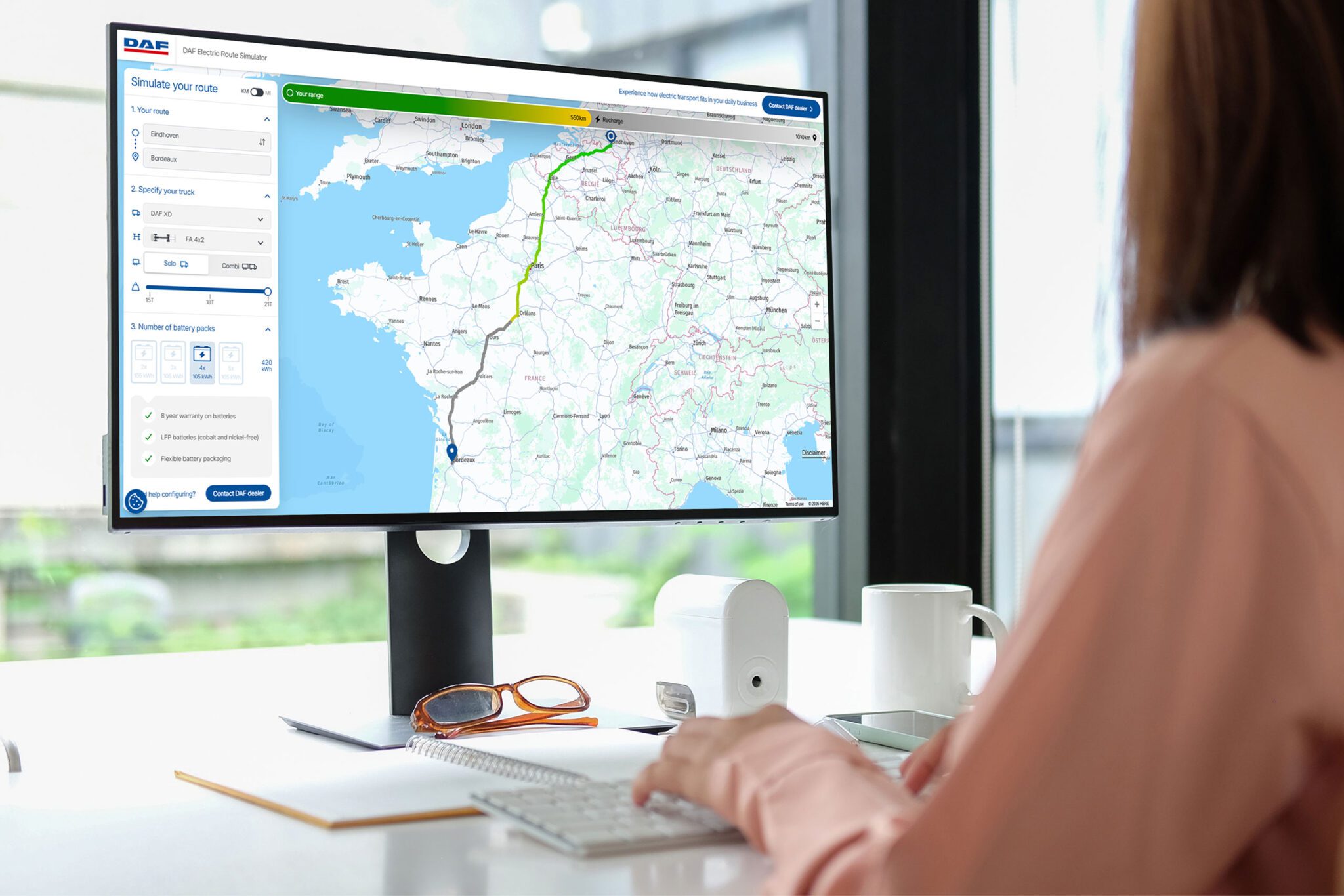 DAF launches online range simulator for electric trucks