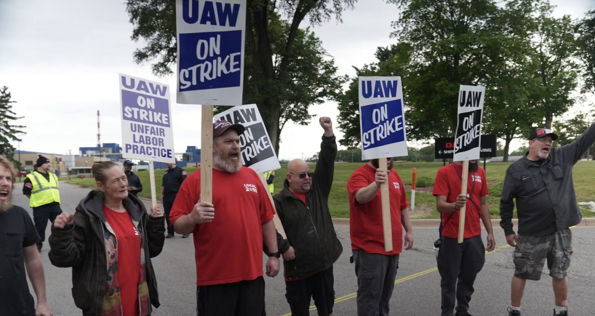 AutoWireDaily — UAW workers win US$30 Dauch deal, 10-day GM axle strike ends