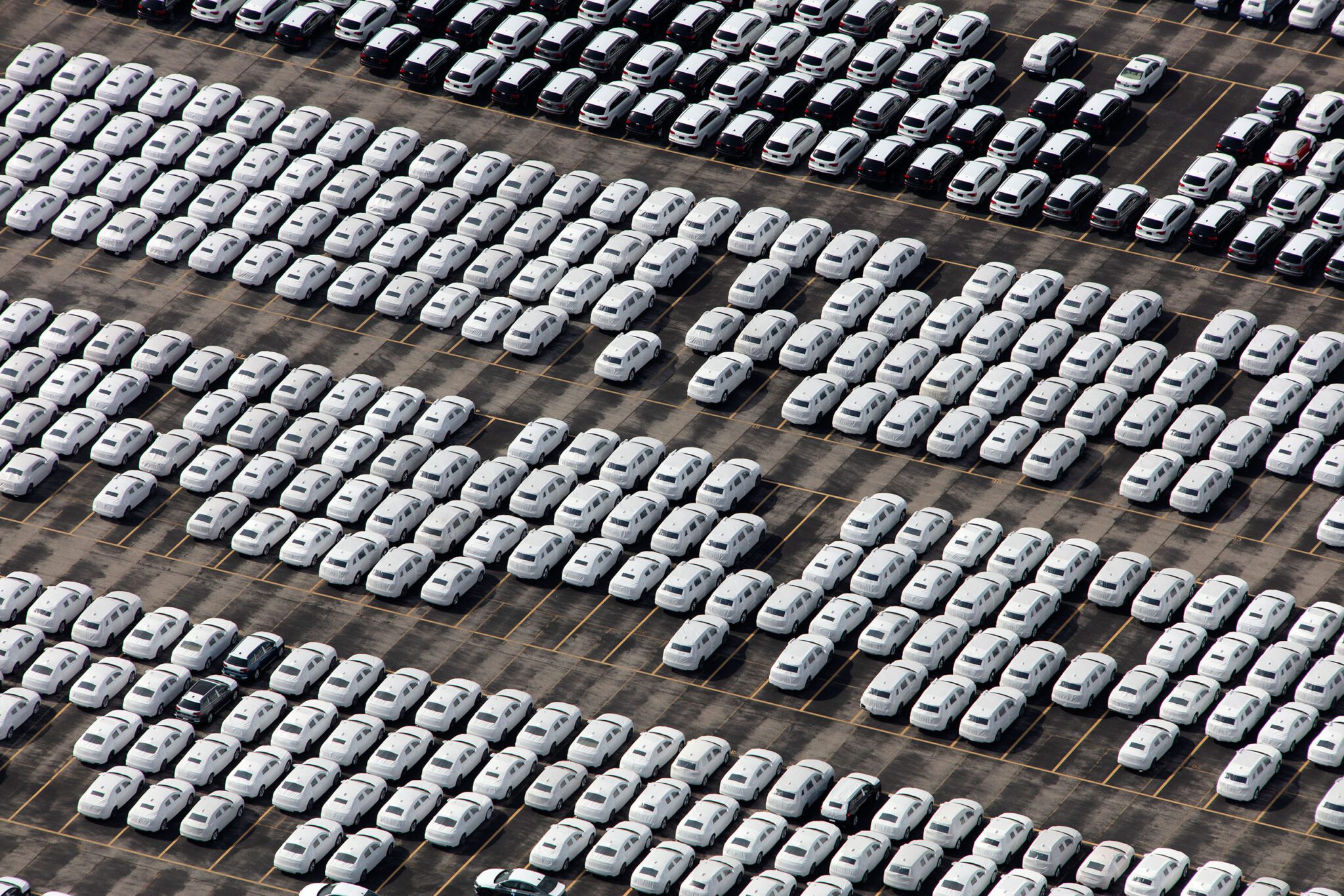 AutoWireDaily — Light vehicle industry overview – 2026 edition