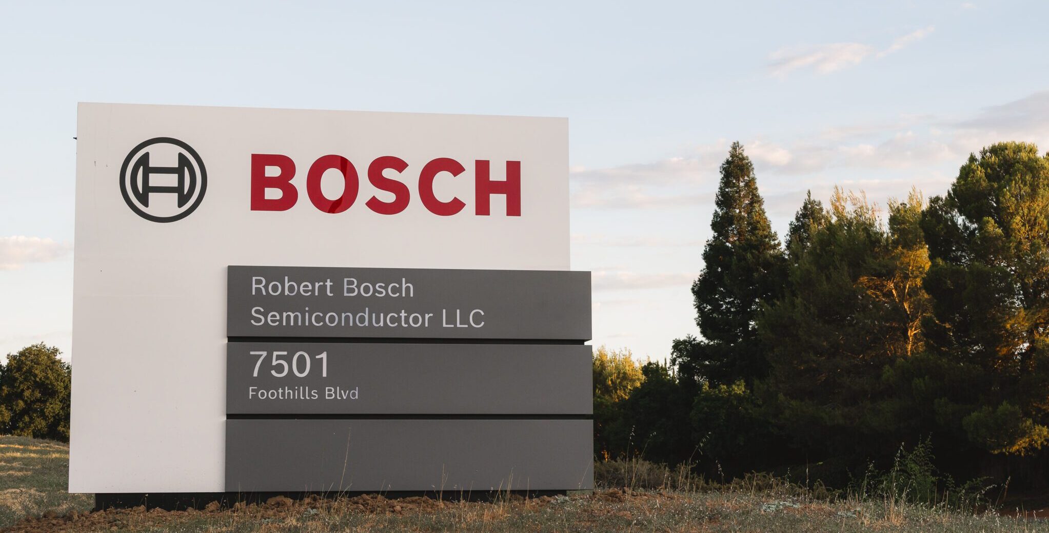 Bosch begins chip production at its first US SiC plant 
