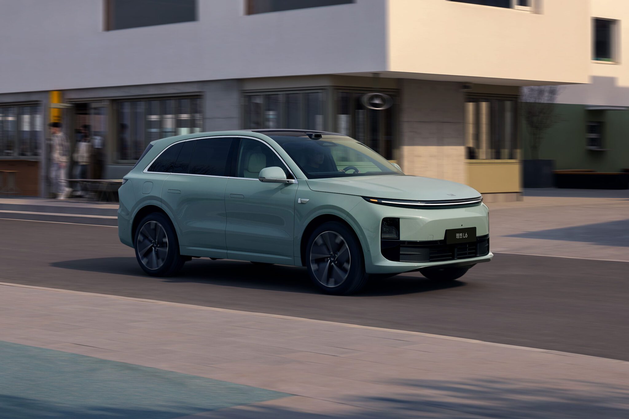 AutoWireDaily — Li Auto launches new L6 all-wheel drive SUV in China