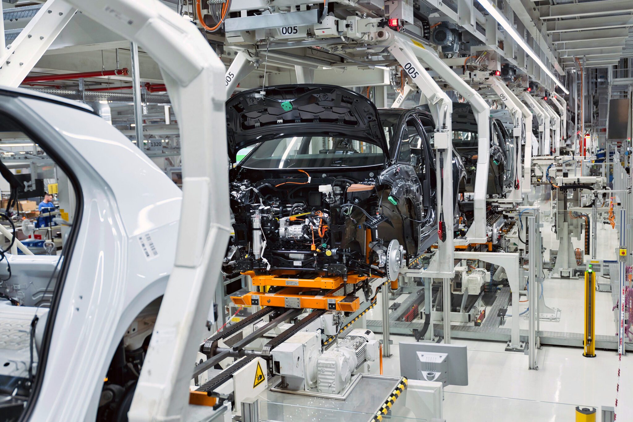 Europe’s auto jobs hinge on EU CO2 standards, ICCT finds
